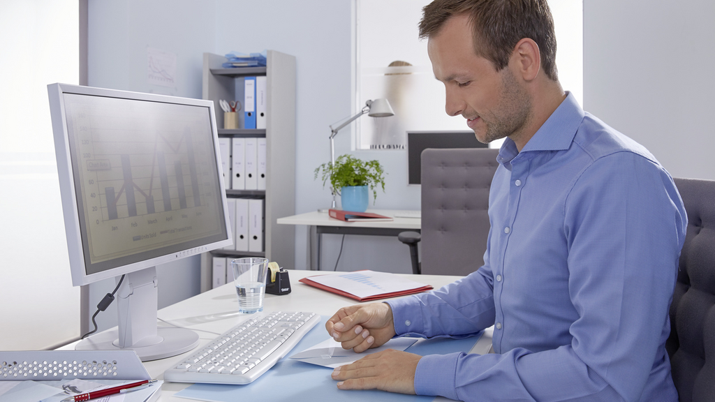 Computer-Tastatur, Tabelle, Überwachen, Schreibtisch, Gesicht