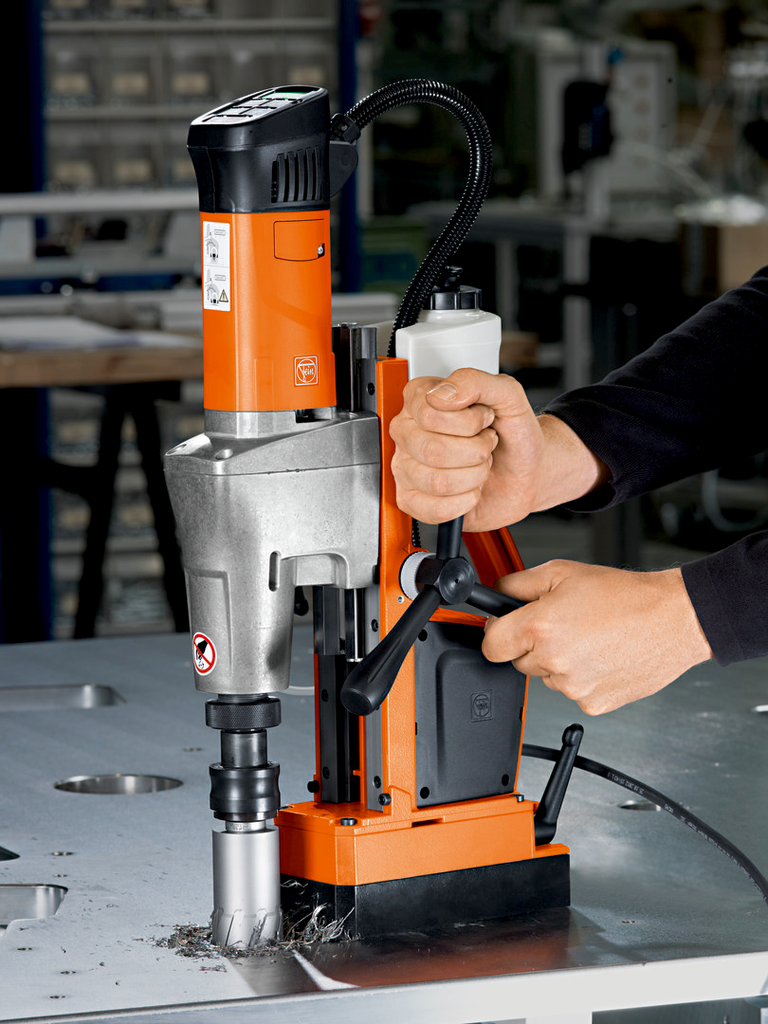 Bohrhammer, Stichsäge?, Kern?:, Dreh-?, Werkzeug, Schraublochbohrer, Bohrmaschine, Ständer, Metall, orange