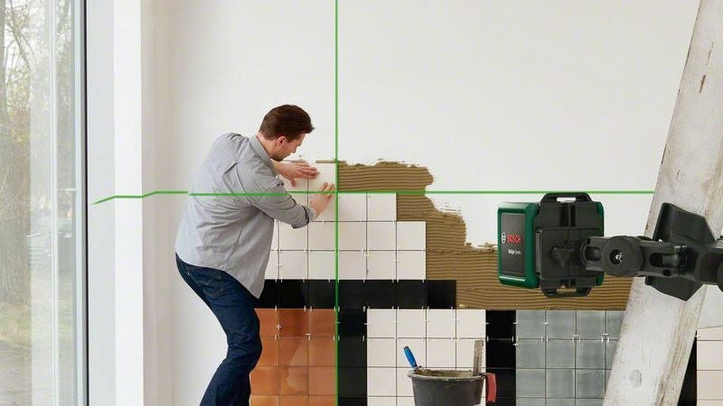 Fliesen, Verlegearbeiten, Kachelmosaik, Werkzeug, Türenwandverkleidung