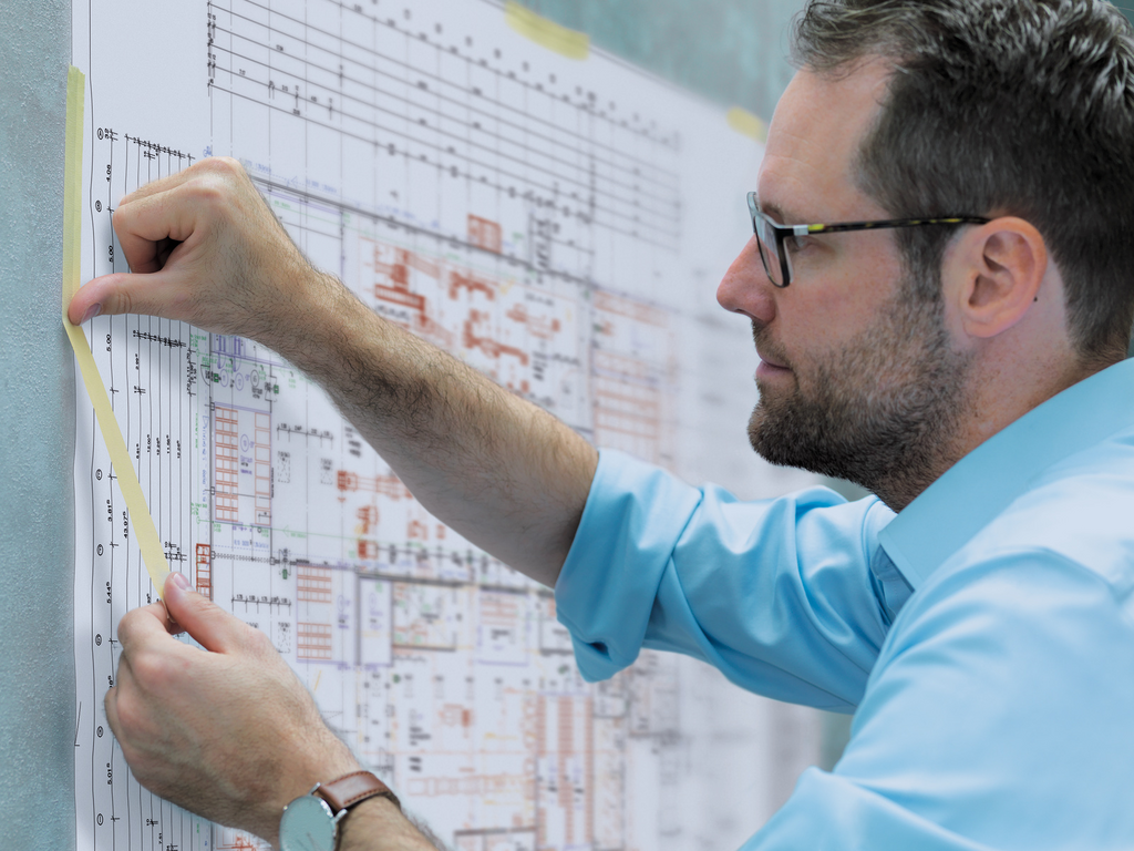 CAD-Diagramm, Erwachsener, Männlich, Mann, Person