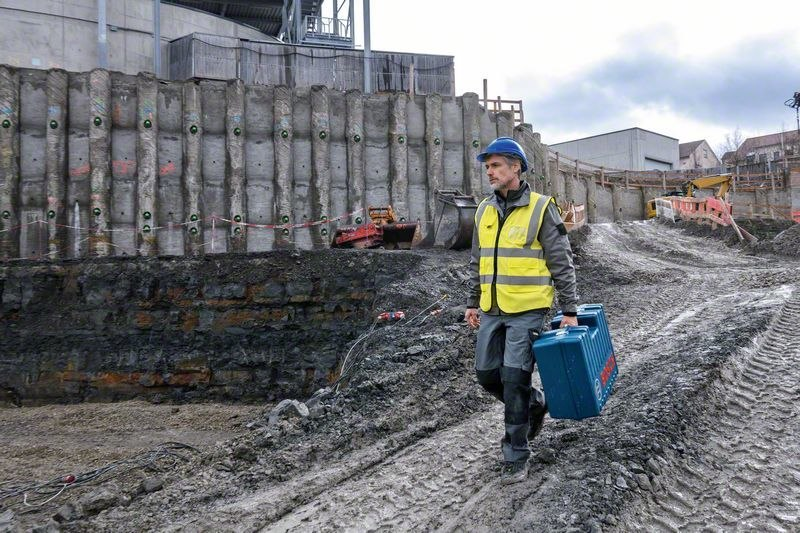 Baustelle, Sicherheitsweste, Helm, Arbeitskleidung, Werkzeugkasten
