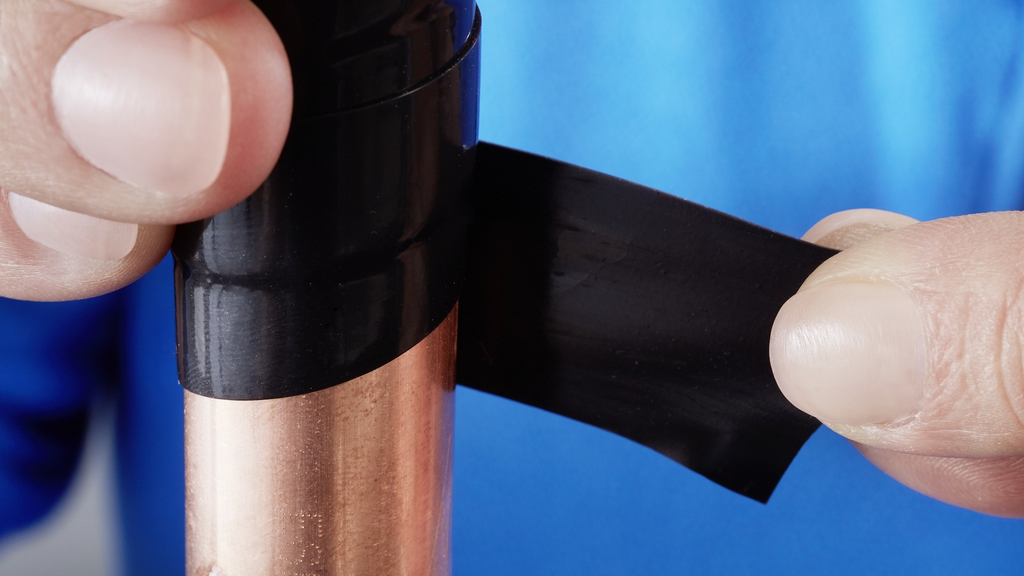 Finger, Hand, Person, Kosmetik, Lippenstift