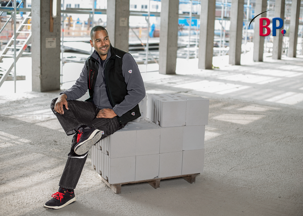 Arbeiter, Baustelle, Sitzend, Betonblock, Arbeitskleidung