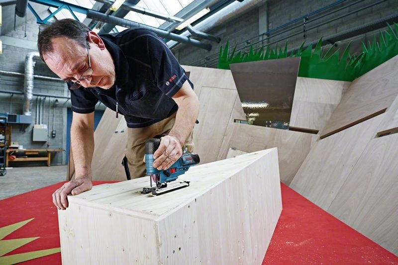 Stiching?, Akkuschrauber, Holzbearbeitung, Elektrischer Schrauber, Holzblock