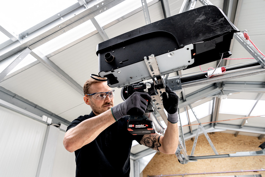 Werkzeug, Bohrmaschine, Metallbearbeitung, Arbeitsplatz, Schutzbrille