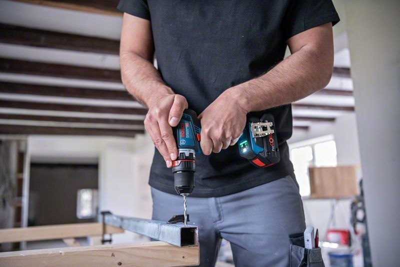 Akkuschrauber, Bohrmaschine, Werkzeug, Holzarbeiten, Bauprojekt