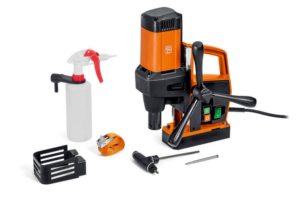 Bohrmaschine, Stichsäge, Schraubzwingen, Heißklebepistole, Zubehörset