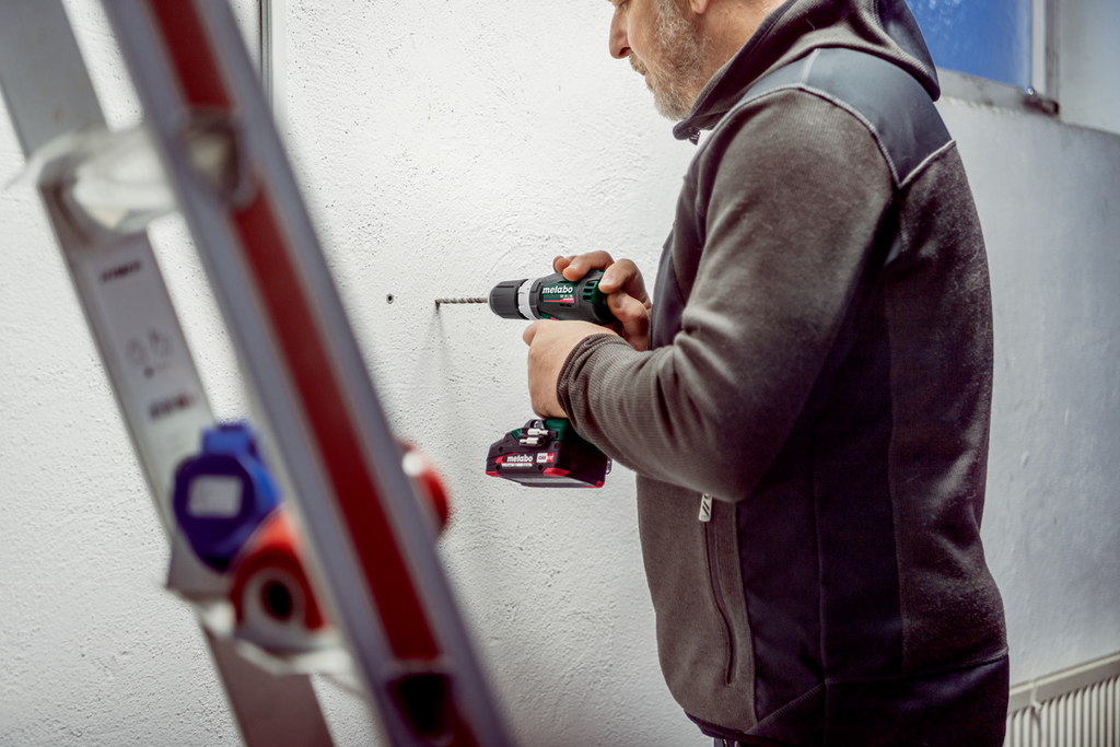 Akku-Bohrmaschine, Schrauben, Leiter, Drahtlos, Werkzeug