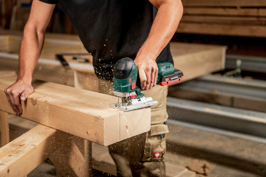 Stichfräse, Holzarbeiten, Holztafel, Fräsen, Werkzeug