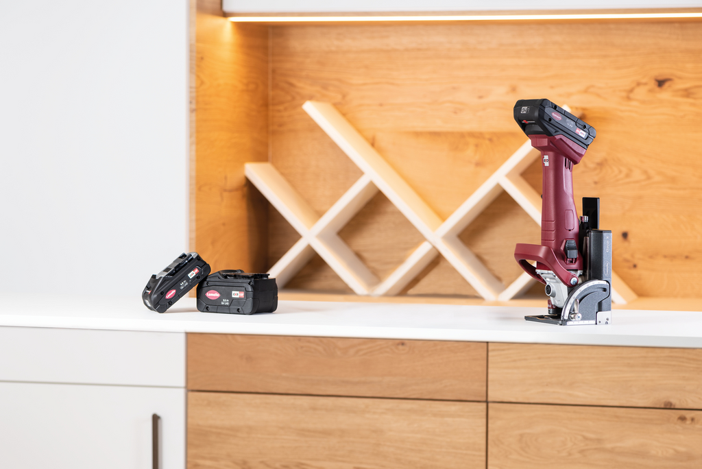 Akku-Bohrhammer, Koffer, Bosch Akku, Kunststoff, Werkzeug, Akku-Bohrmaschine, Schraubendreher, Kofferakku, Werkzeug, Holzkabelfläche