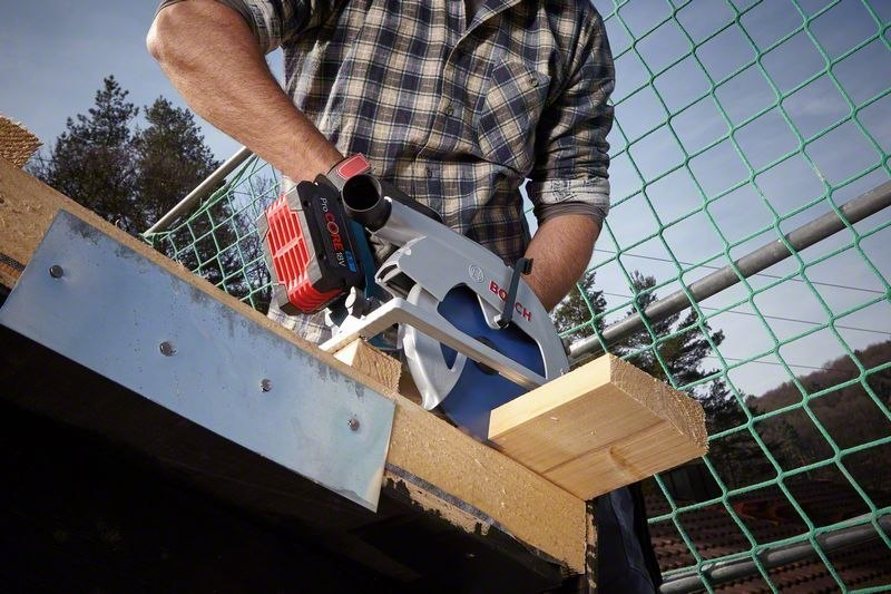 Kreissäge, Elektro-Säge, Holzarbeiten, Schnittwerkzeug, Baustelle