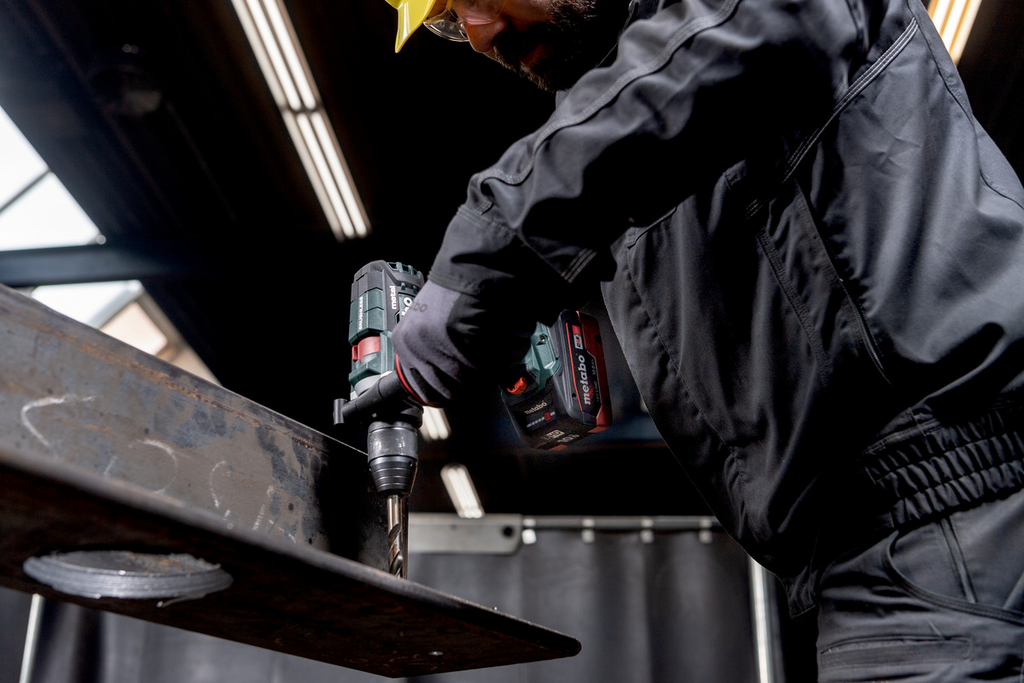 Bohrmaschine, Akkuschrauber, Metallarbeiten, Werkzeug, Professional