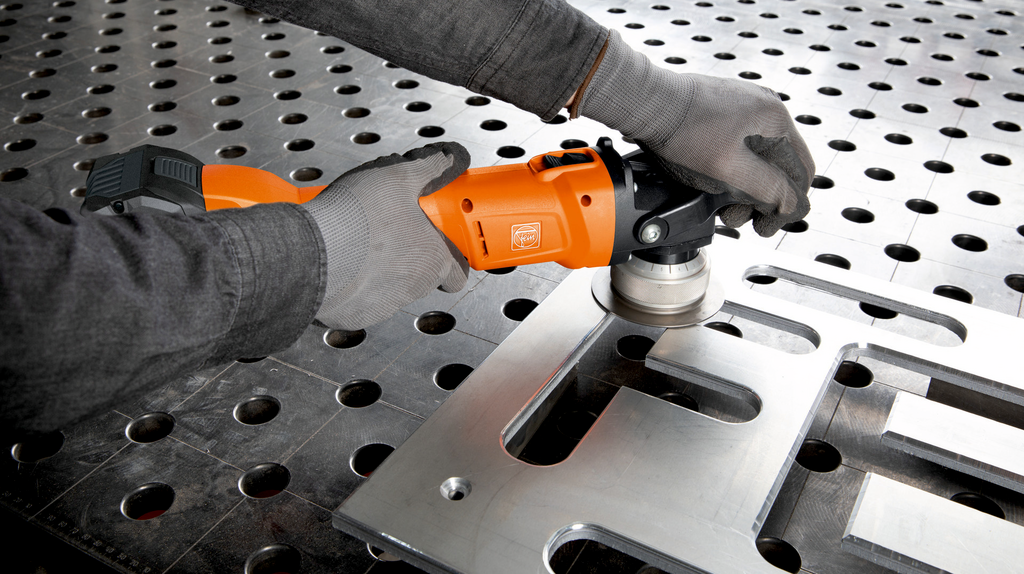 winkelbohrer, arbeitshandschuhe, metallbearbeitung, schleifscheibe, schleifen