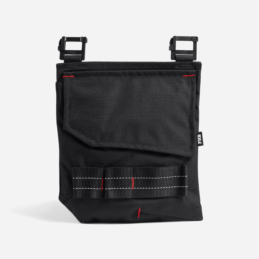 schwarze tasche, utility-tasche, riemen, vordertasche, verstellbare schnalle