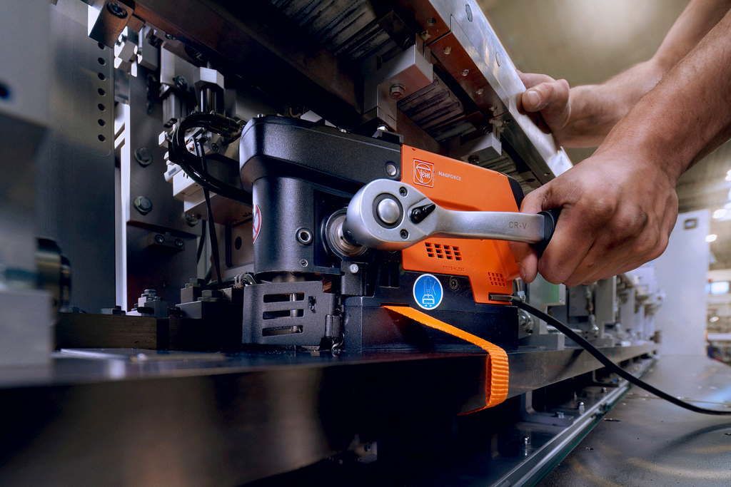 Schraubendreher, Fräsmaschine, Industriewerkzeug, Metallbearbeitung, Handwerkzeuge